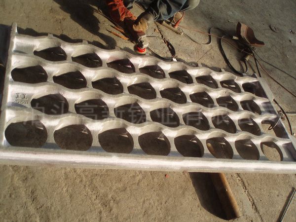 石化用耐热钢管板